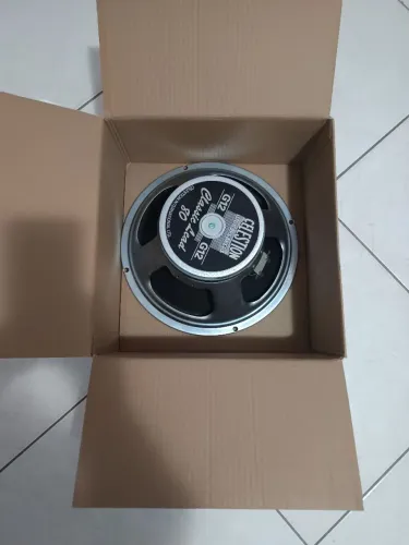 Alto falante celestion classic lead 80 usado somente para teste.