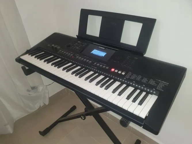 TECLADO YAMAHA PSR E463 