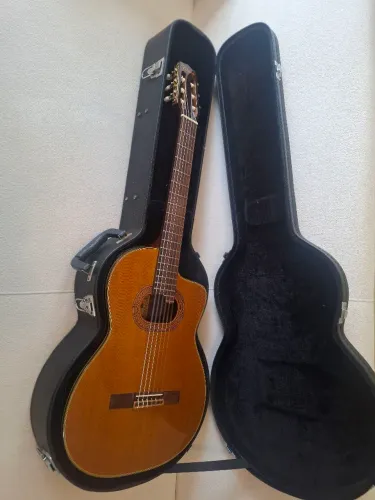 RARO!!! Takamine E50 Clássico, série especial, Japão, ano 2012, com case<br>
