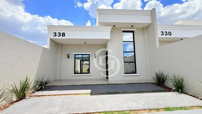 Casa com Suíte, Quintal e Ambientes Integrados, 60,00m², à venda por R$510.000,00 - Tropic