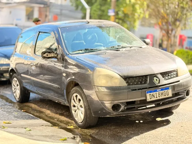 Renault Clio Expression 1.0/1.0 Hi-power 16V 3P 2004