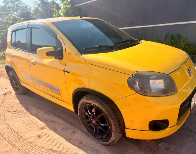 Fiat Uno Sporting 1.4 EVO Fire Flex 8V 4P 2013