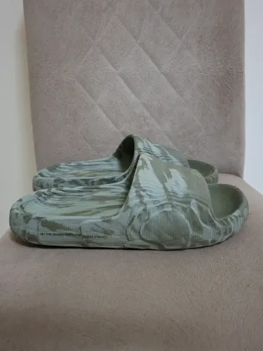 Chinelo Adidas Adilette 22