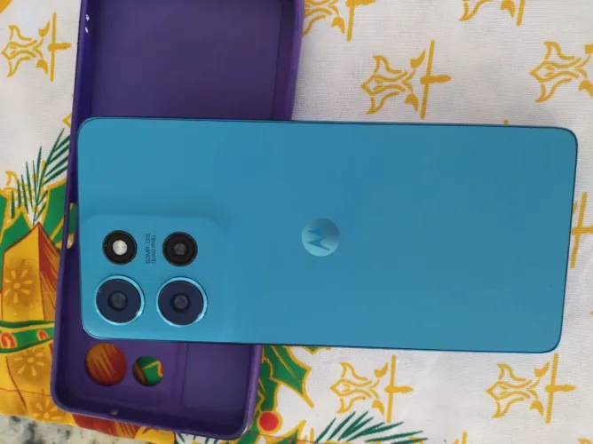 Celular moto g75 impecável sem trincos na tela