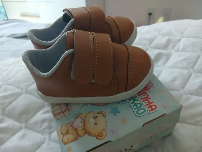 Sapato infantil masculino.