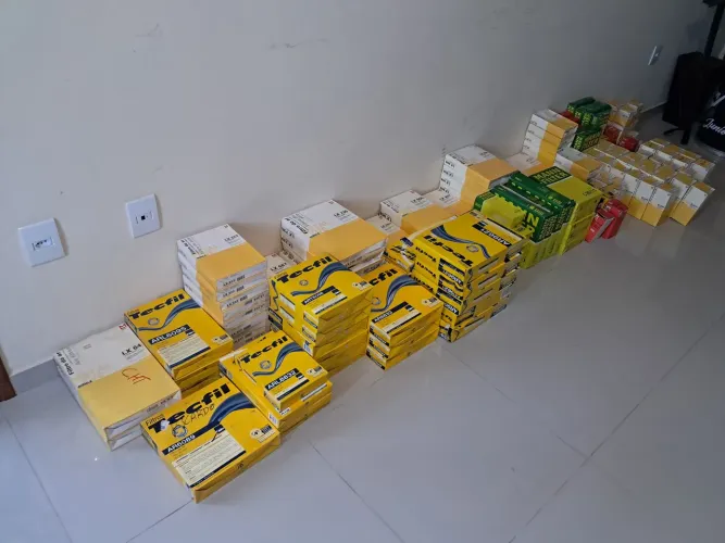 Lote de vários filtros de ar / combustível/óleo 