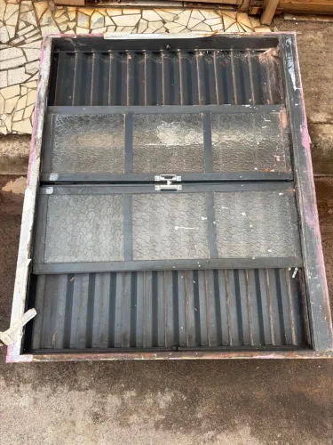 Janela de veneziana