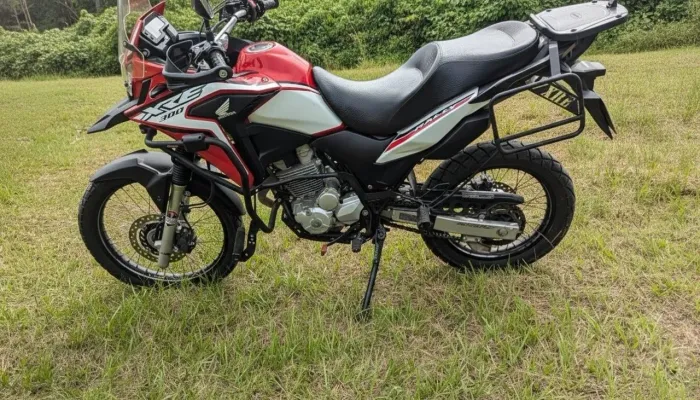 XRE 300 baixa kms com acessórios pronta pra viagem 