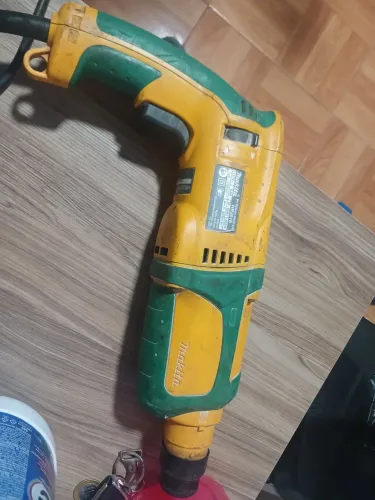 Martelete. 450 reais .