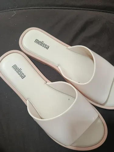 Melissa slide