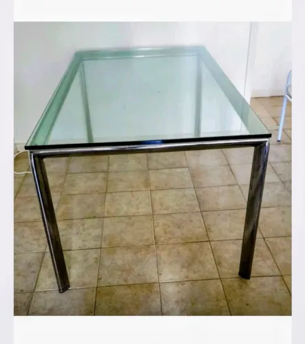 BÁSICA HOME_Mesa de Jantar Inox com tampo Vidro. 