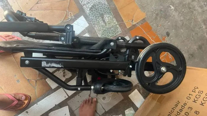 Cadeira de Rodas seminova