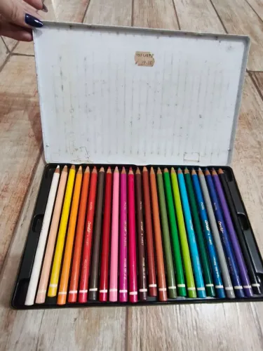 Estojo de lápis de cor