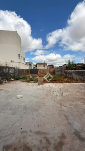 Lote à venda no Bairro Jardim Palmeiras