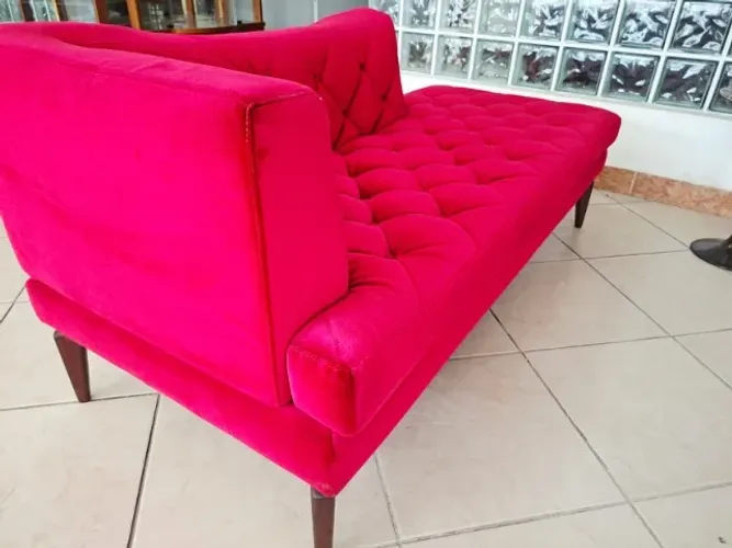 Divã vermelho