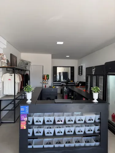 Alugo adega loja de roupas barbearia 