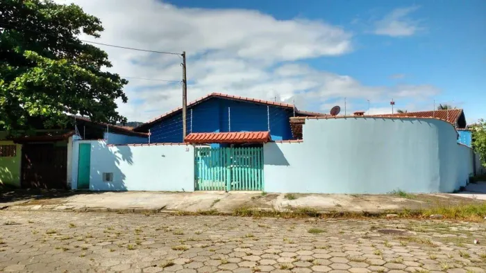 Casa para Venda em Itanhaém, Jardim Suarão, 3 dormitórios, 1 suíte, 1 banheiro, 4 vagas