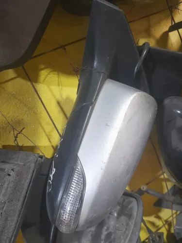 Retrovisor do Etios com seta lado esquerdo