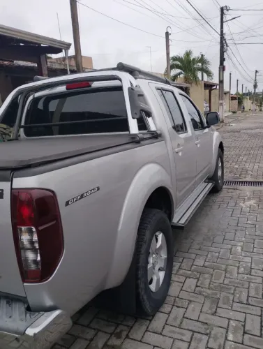 Nissan Frontier LE CD 4X4 2.5 TB Diesel Aut. 2011