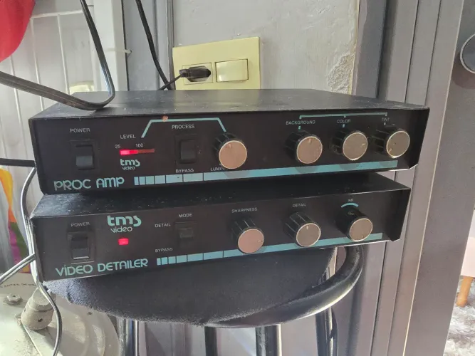 Kit Vintage Edição de Vídeo TMS - Proc Amp + Video Detailer (Lote 2 Aparelhos)