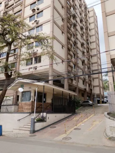 Apartamento com 2 Quarto(s) e 1 banheiro(s) para Alugar, 60 m² por R$ 1000 / Mês