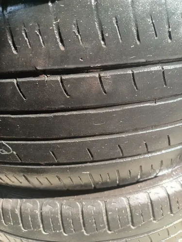 Pneu aro 18 235/60/18