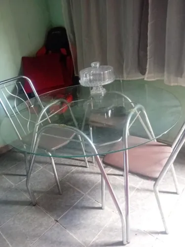 Conjunto Mesa e Cadeiras