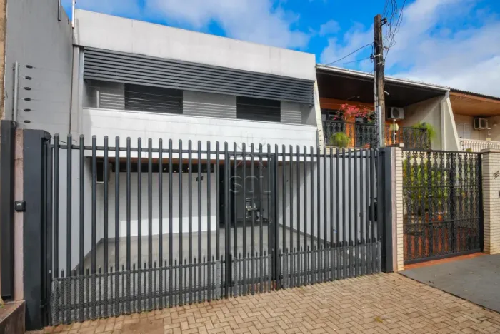 Sobrado totalmente equipado e decorado à venda no Jardim Eliza - Foz do Iguaçu/PR