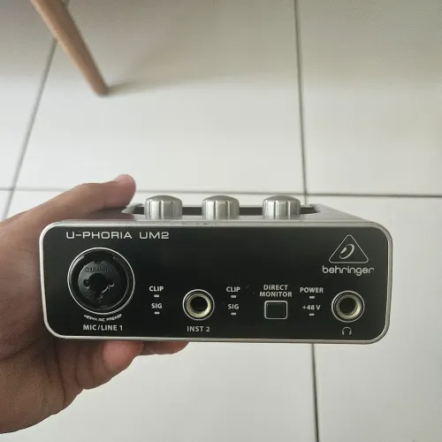 Interface usb Behringer | U- Phoria UM2