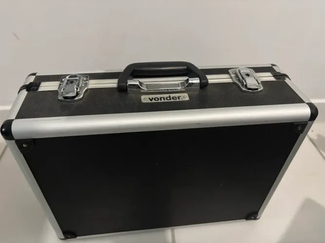 Maleta Vonder de ferramentas (grátis suporte de microondas)