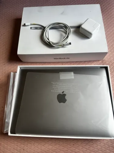 Mac book 13 pol M1 chip 2021