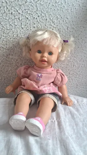 Boneca little mommy que fala