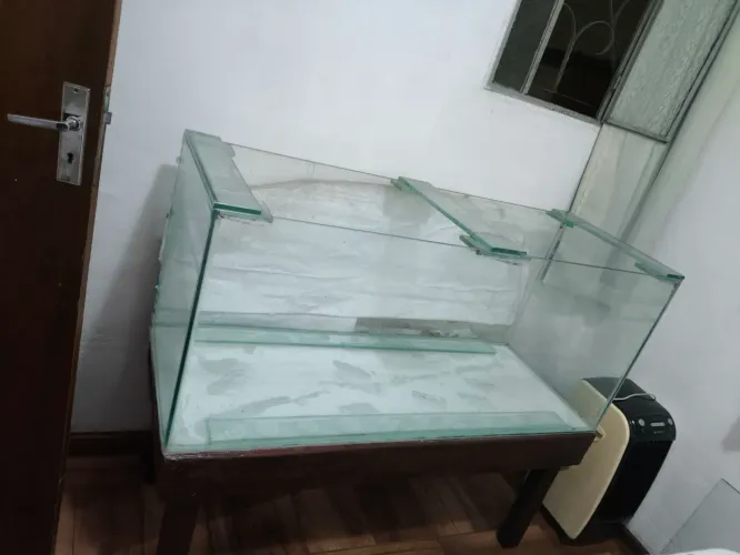 Aquário 286 litros