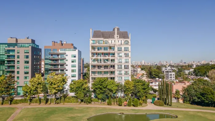 APARTAMENTO À VENDA NO HUGO LANGE, 04 SUÍTES, 05 VAGAS, VISTA PARA O GRACIOSA