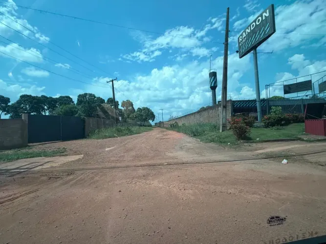 Galpão de 1.300 M2 terreno plano Med 128 x 190 Total 24 mil M2, Escriturado