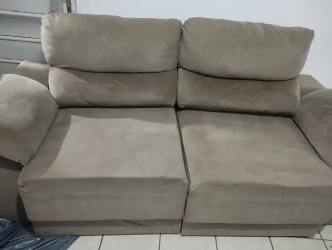 Sofá 3 lugares 