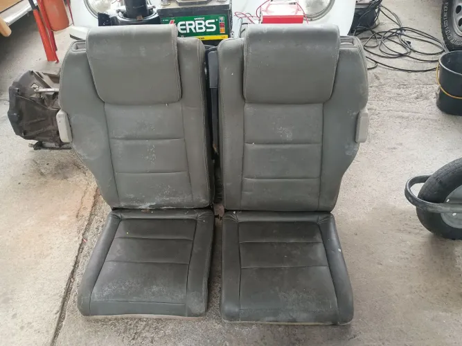 Bancos traseiros pR Zadira