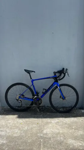 Giant Defy Advanced Pro 2 Carbon. Shimano Ultegra 11v  Freio Hidráulico 