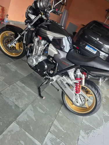 Cb1300 super four troco
