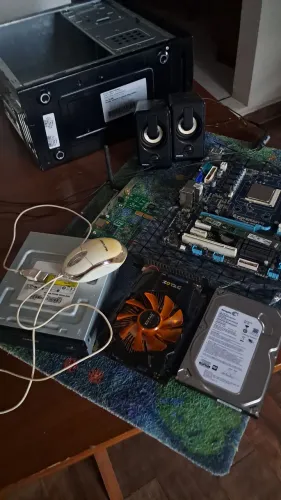 Lote de peças HD placa mãe placa de vídeo cpu amd gabinete