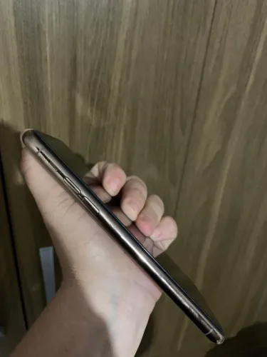 iPhone 11 Pro Max gold