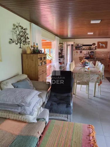 Chácara de lazer - natureza, conforto e excelente potencial