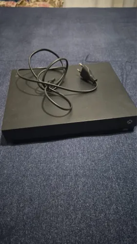 Xbox one x 4k sem controle