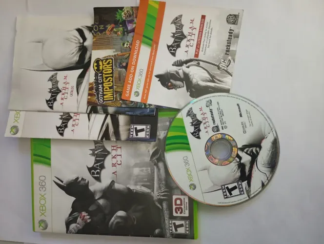 Batman Arkham city de Xbox 360 em ótimo estado completo