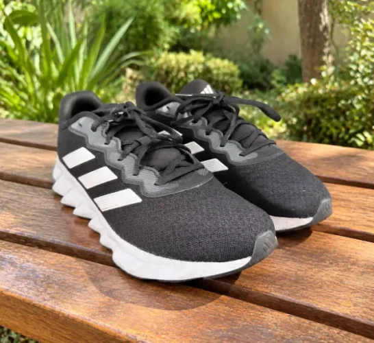 tenis adidas switch move unissex - preto+branco tamanho 41 usado 3 x apenas.