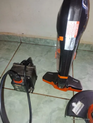 Vendo aspirador de pó , transformador 220/127 w,,, cortador de grama elétrico