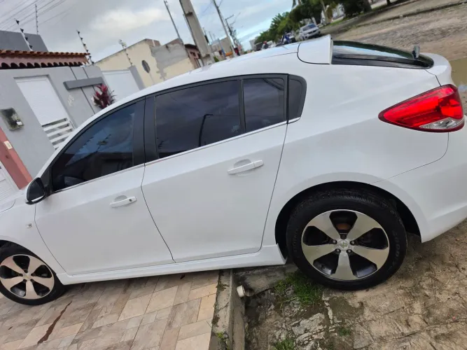 Chevrolet Cruze HB Sport LT 1.8 16V Flexp. 5P AUT 2014