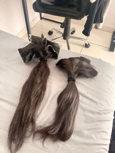 VENDE-SE MEGA HAIR NA FITA ADESIVA