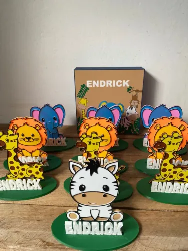 Luminaria Safari + centros de mesa