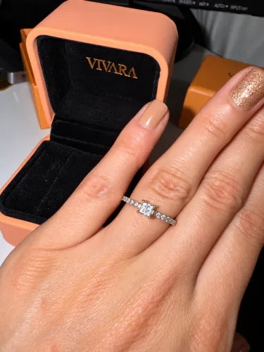 Anel Vivara Solitário Princess em Ouro Branco 18k com Diamantes 0,46 ct